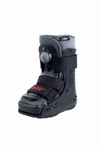 Niski but ortopedyczny jednokomorowy pompowany z antypoślizgową podeszwą MSupport