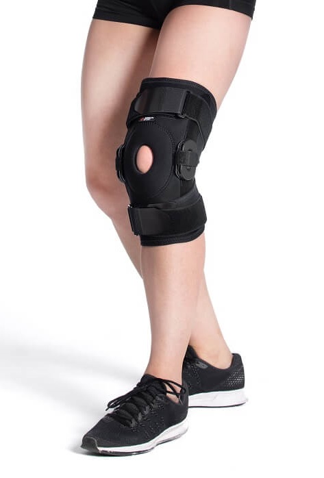 Orteza-kolana-z-zawiasami-i-zegarem-MSUPPORT-MS